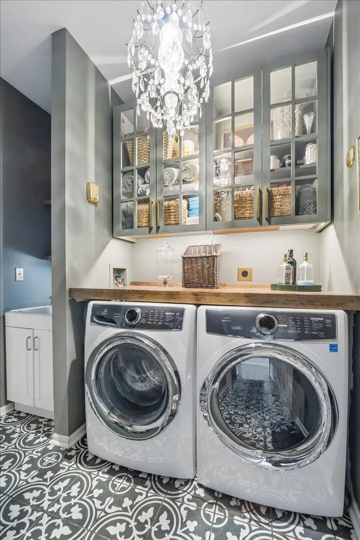 2103 Olde Mill Lane IL