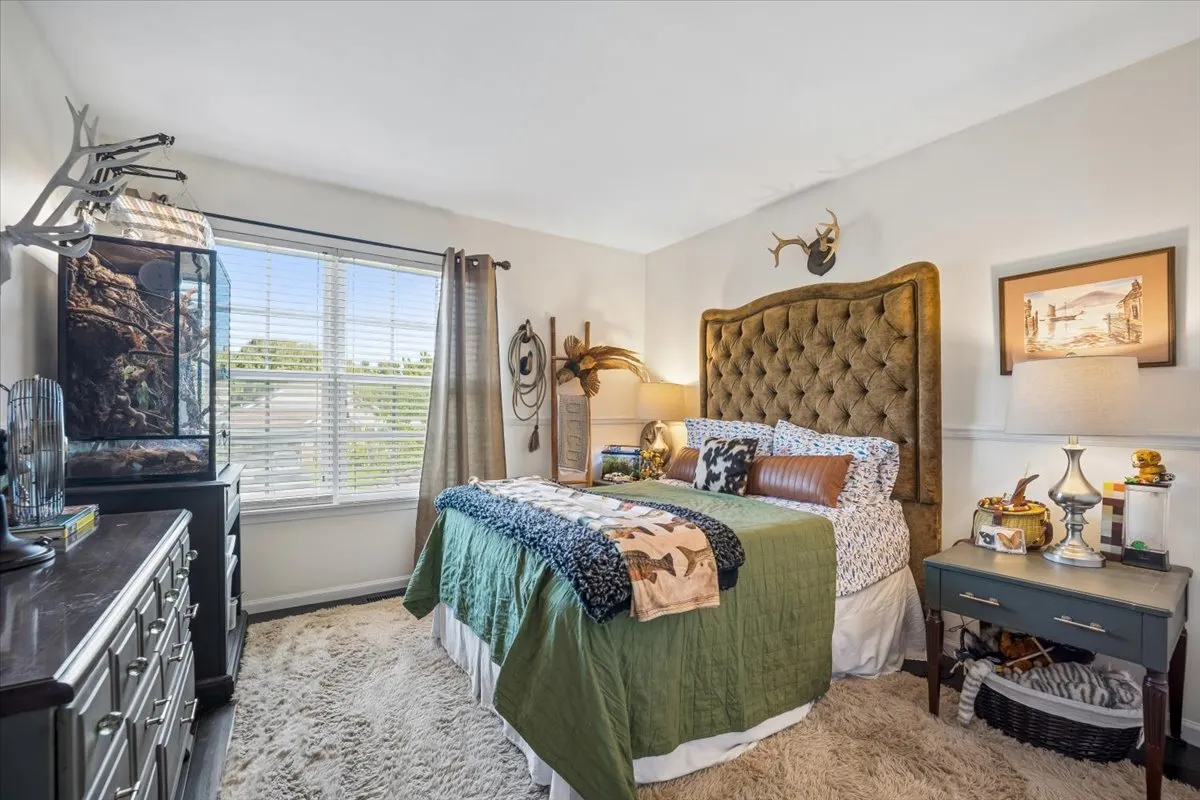 2103 Olde Mill Lane IL
