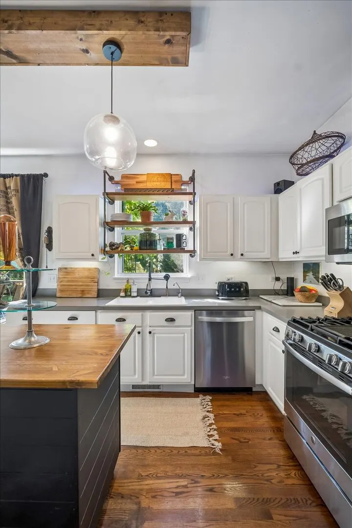2103 Olde Mill Lane IL