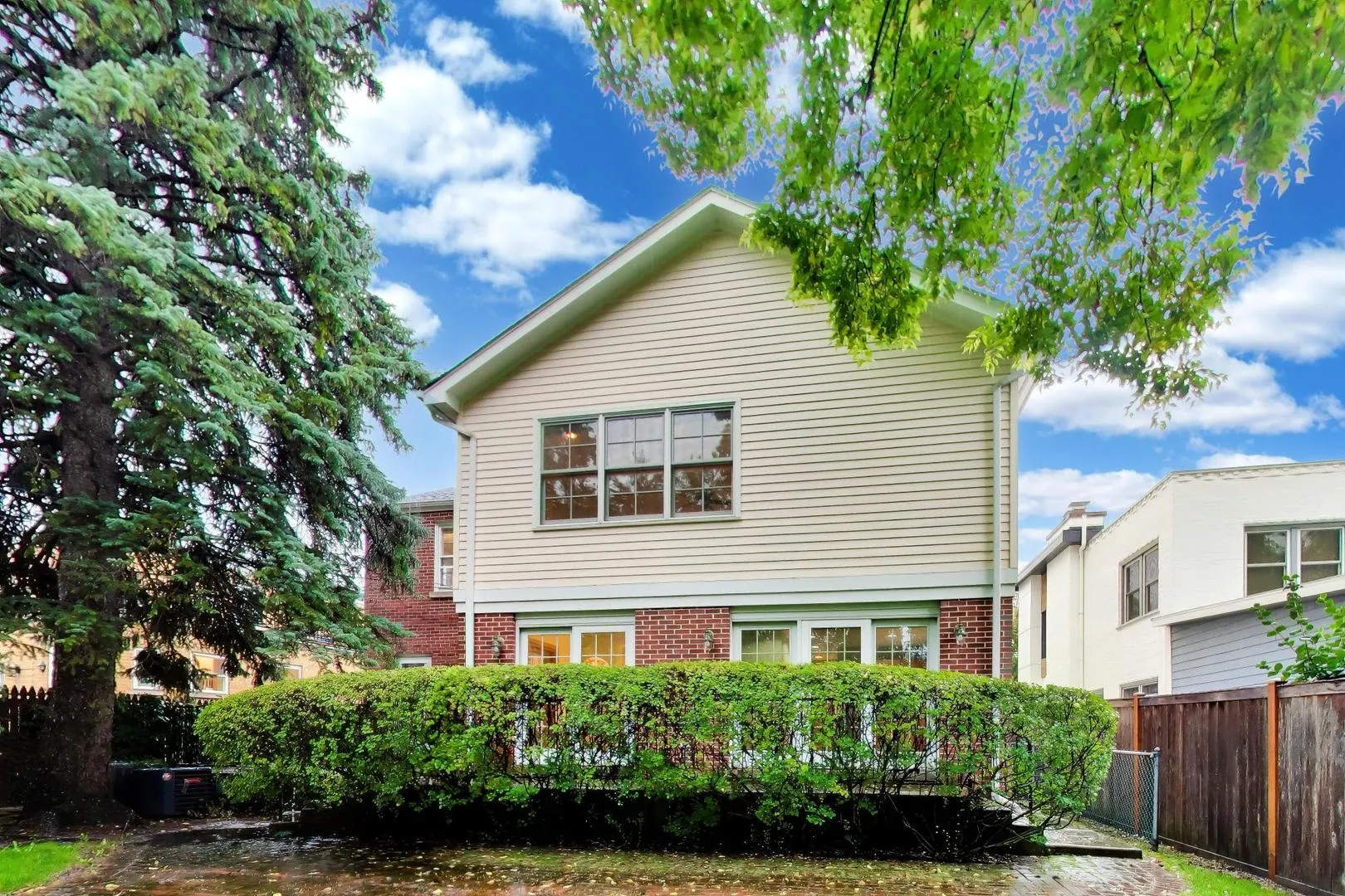 1519 Clinton Place IL