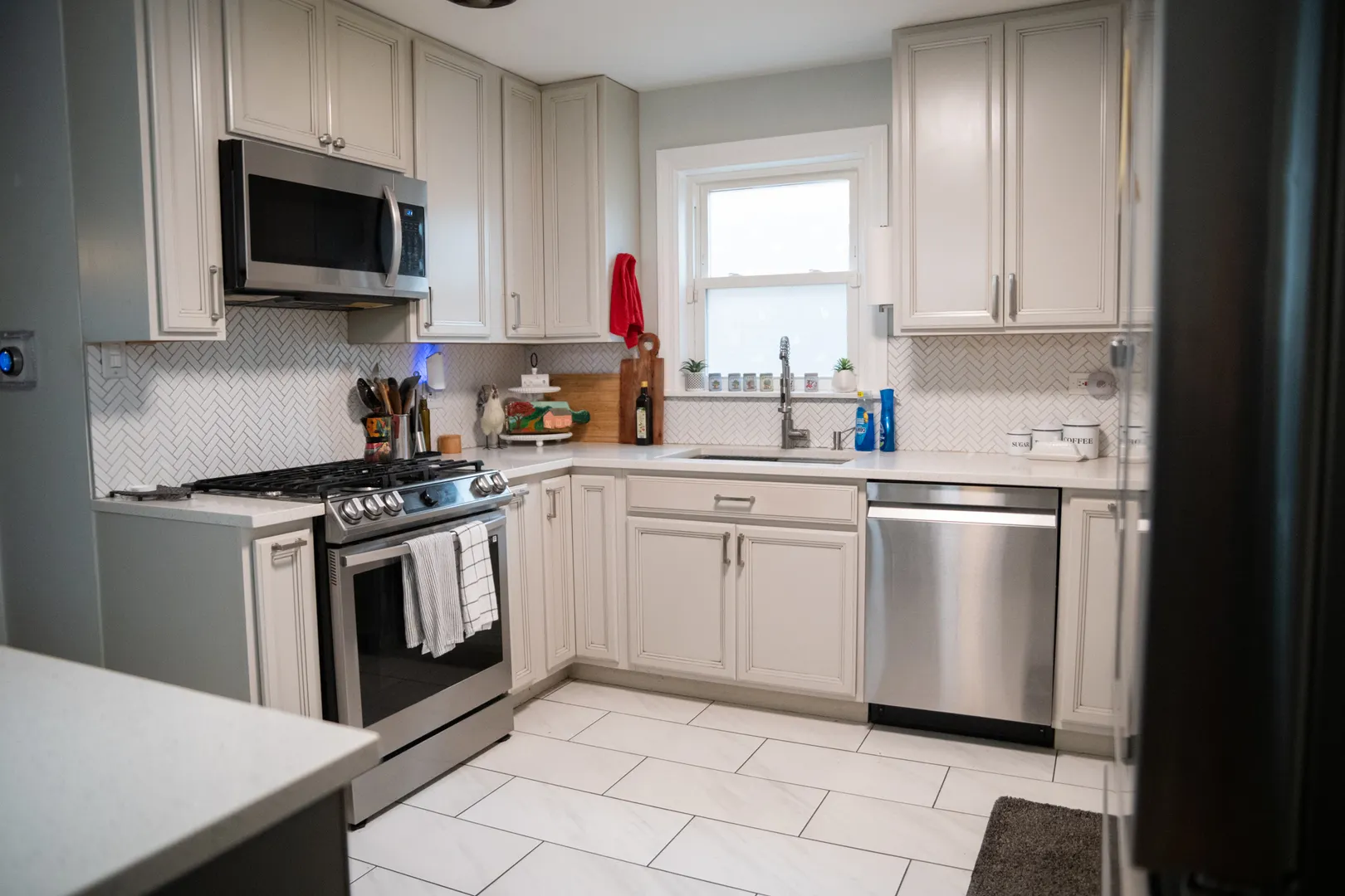 4850 W Waveland Avenue IL