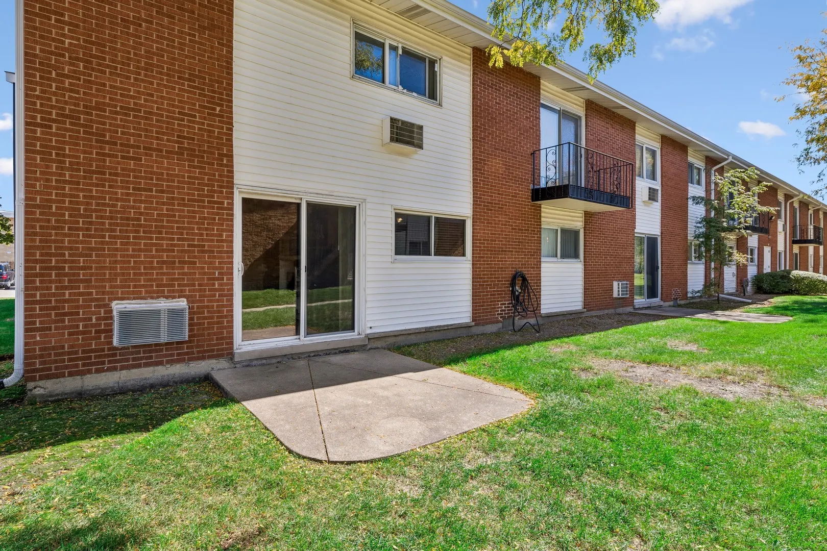 8836 N Western Avenue IL #1H