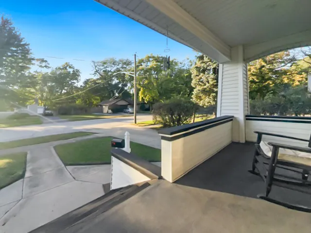 215 Maple Lane IL