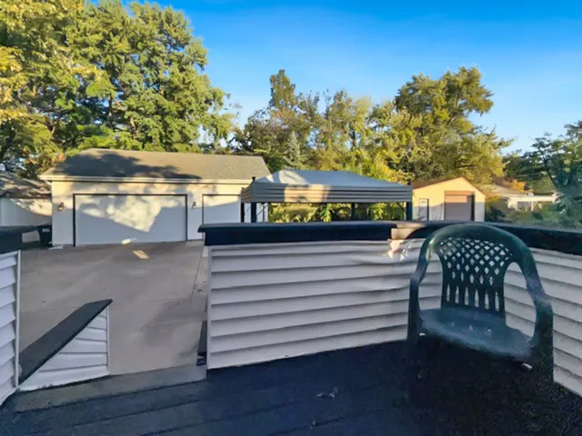 215 Maple Lane IL