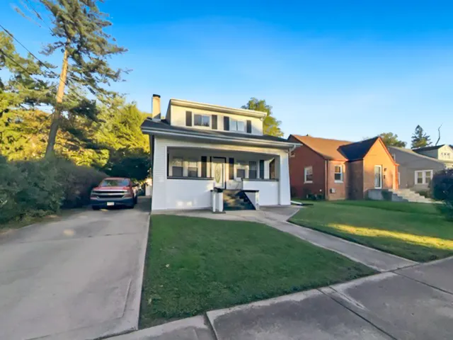 215 Maple Lane IL
