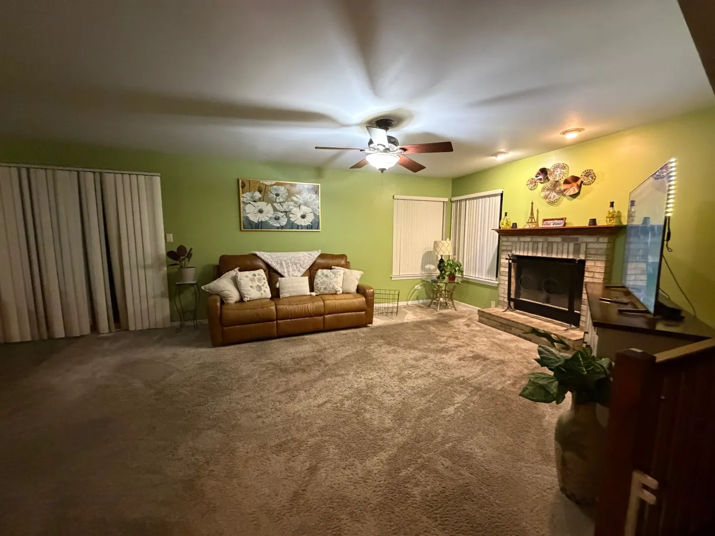 1917 Sunshine Court IL
