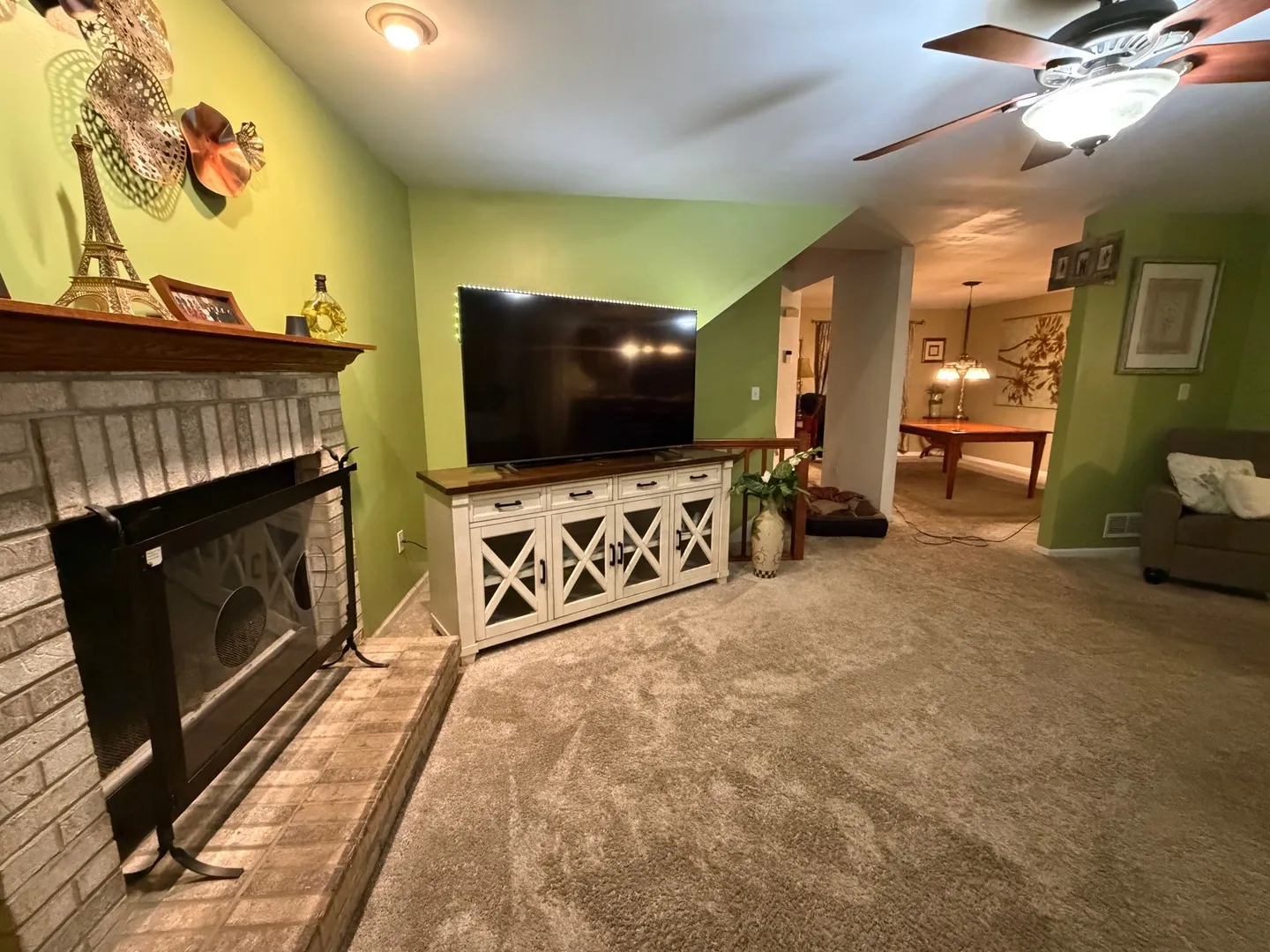 1917 Sunshine Court IL