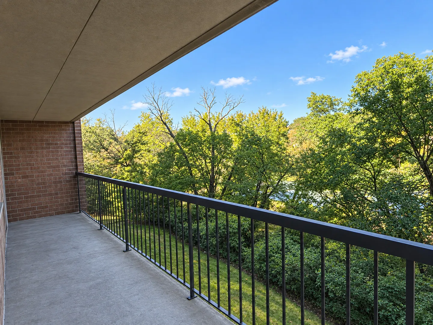 6000 Lake Bluff Drive IL #202