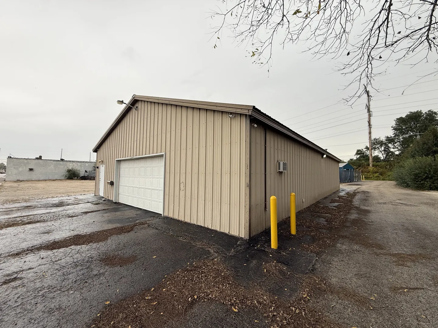 830 S McMullen Drive IL