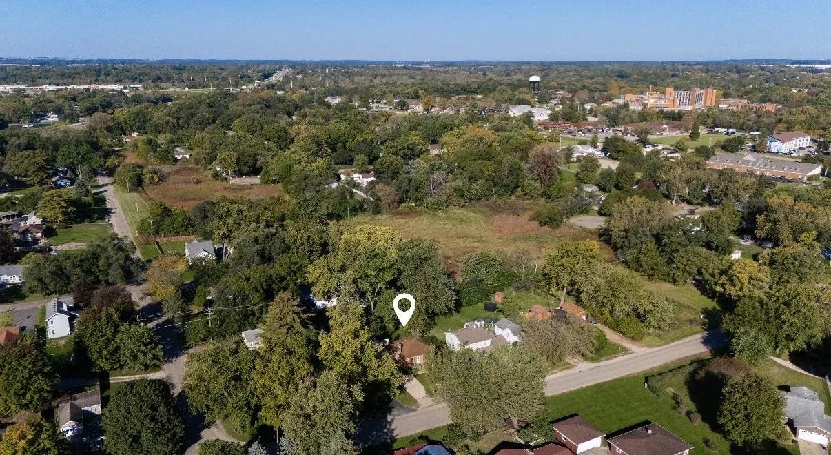 186 S Lyle Avenue IL