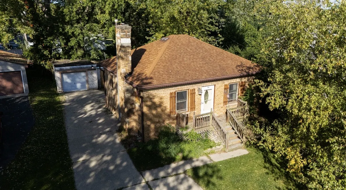 186 S Lyle Avenue IL