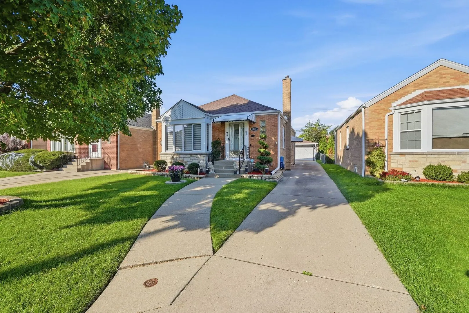 5120 N Mont Clare Avenue IL