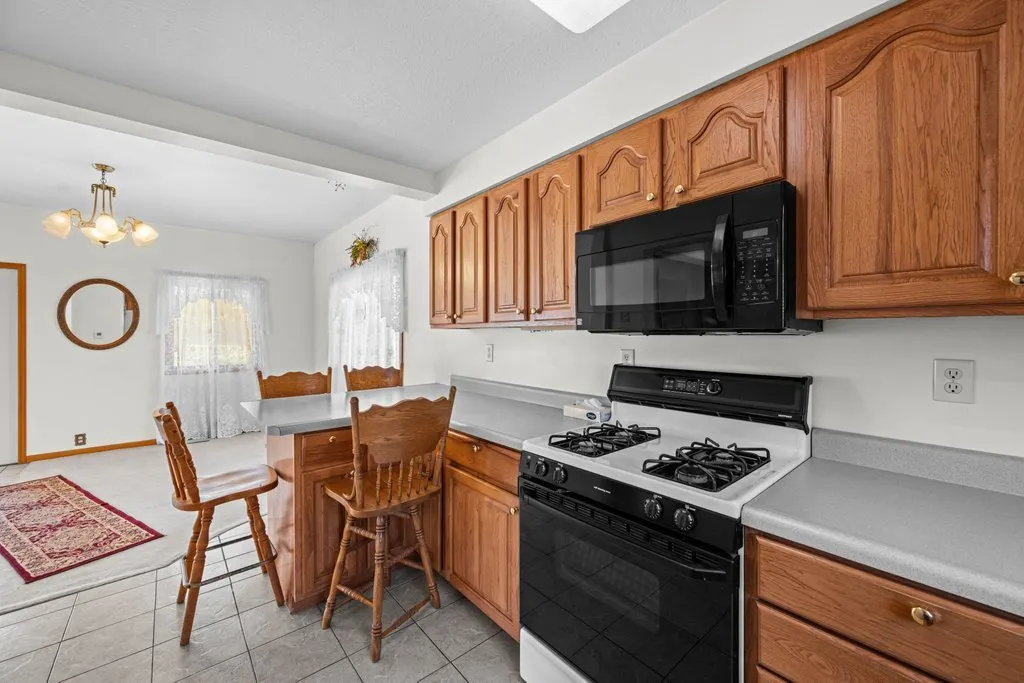 410 S Cottage Street IL
