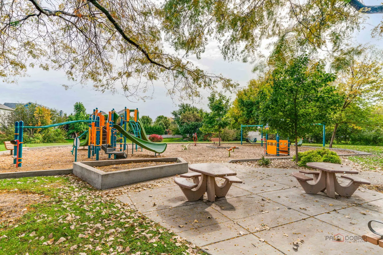 705 Royal Glen Drive IL