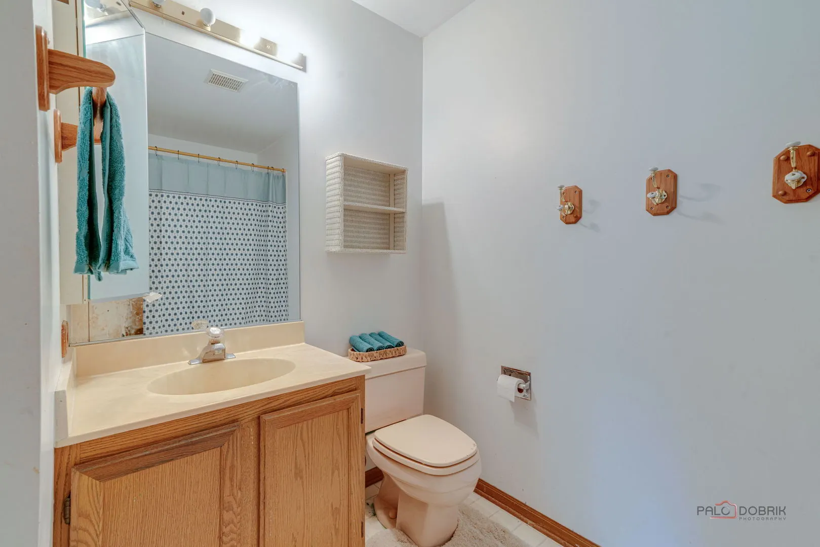 705 Royal Glen Drive IL