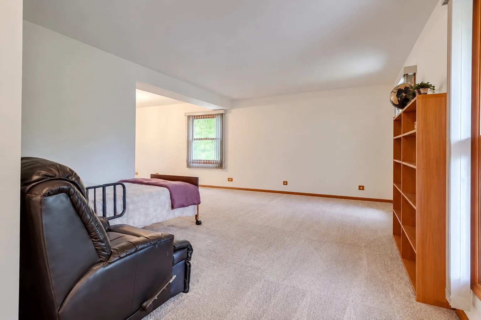 705 Royal Glen Drive IL