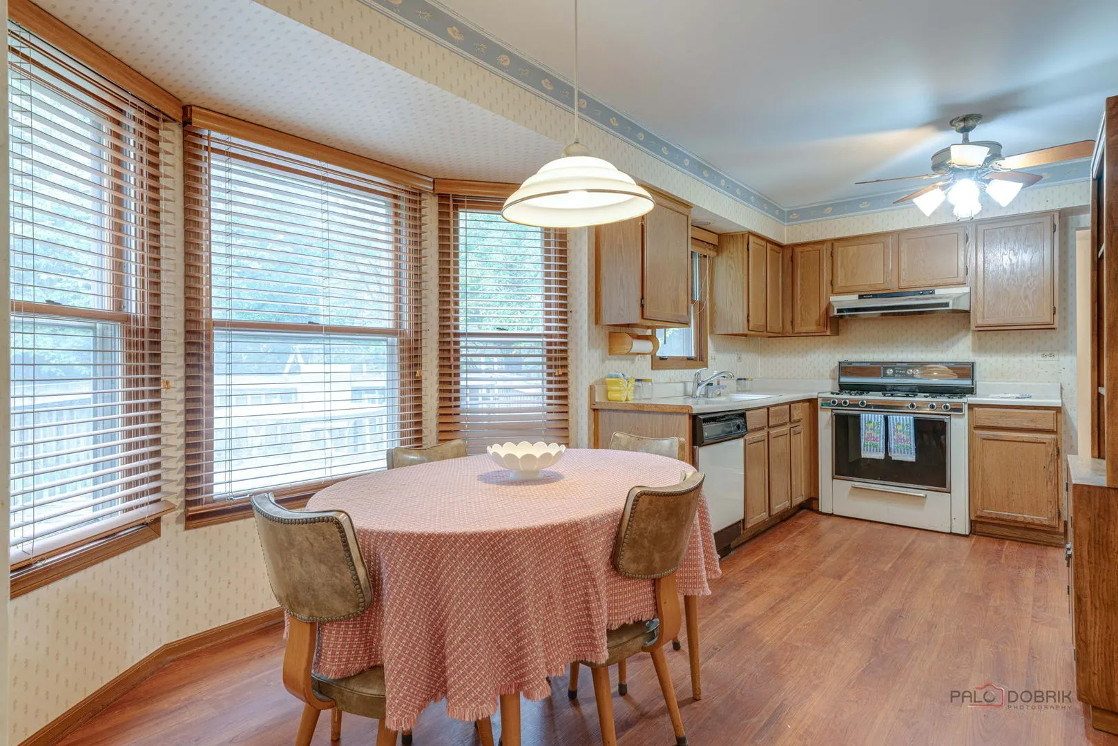 705 Royal Glen Drive IL