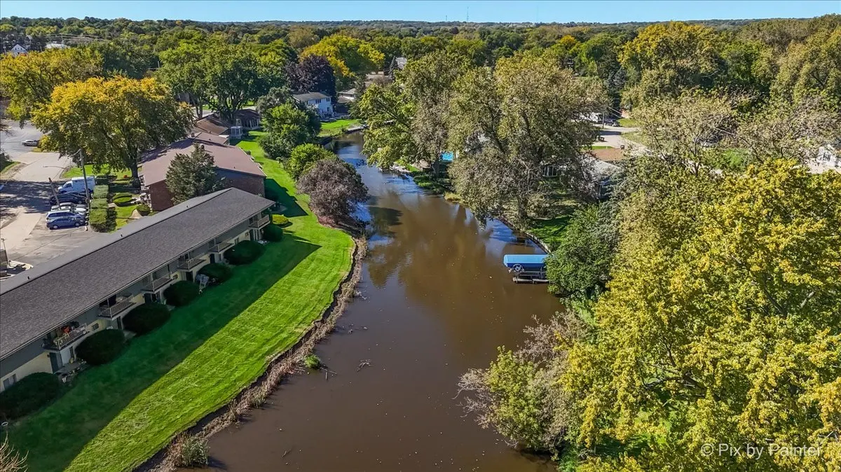 3702 W Elm Street IL