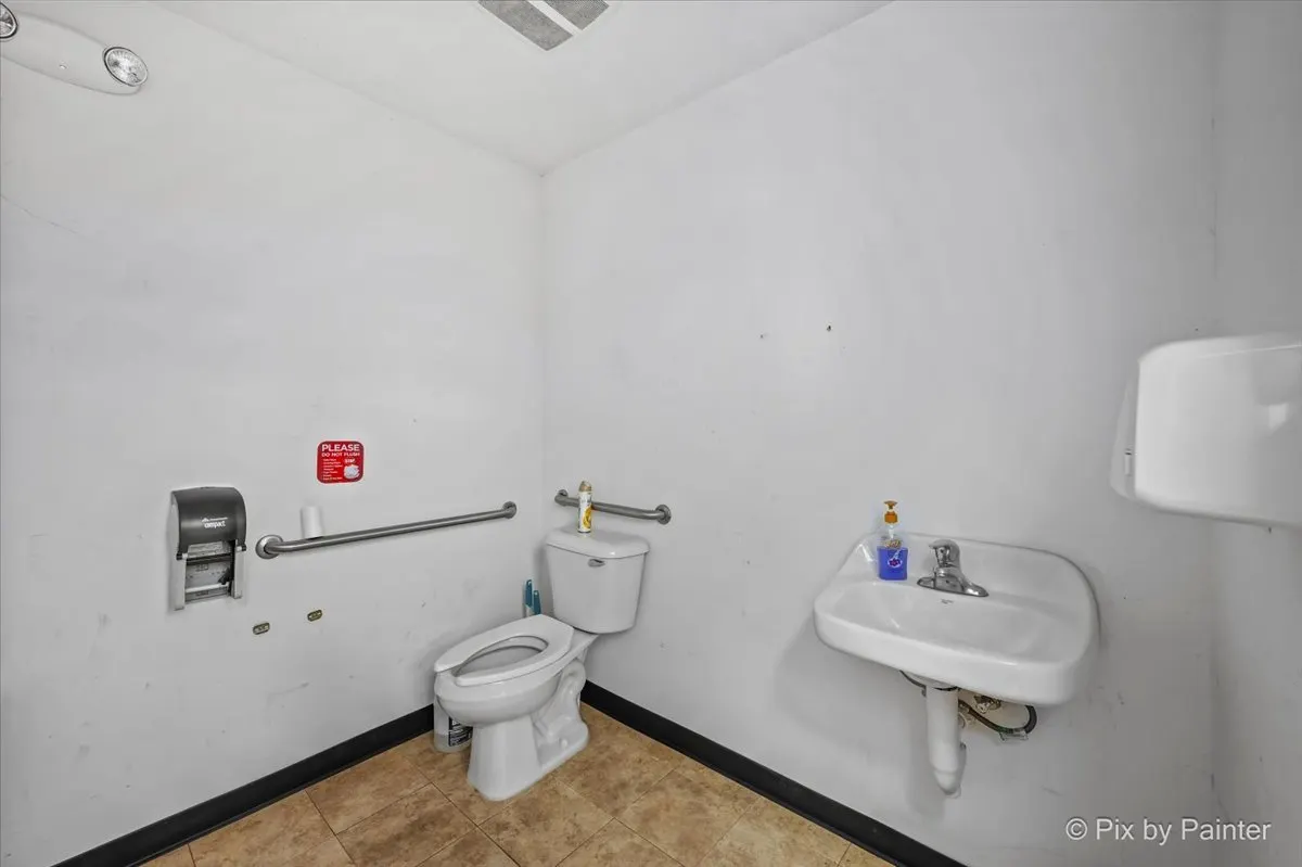 3702 W Elm Street IL