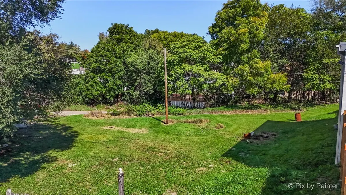 3702 W Elm Street IL