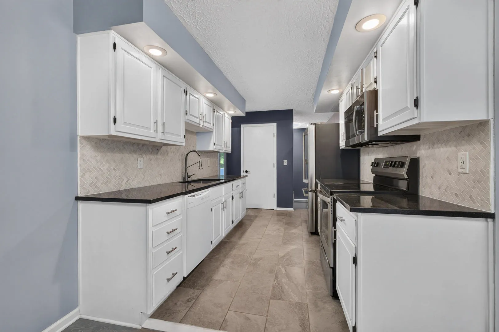 6401 Utica Ridge Road IA #12