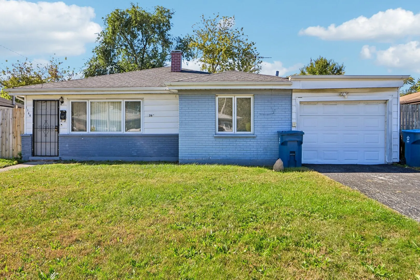 1366 Woodview Avenue IL