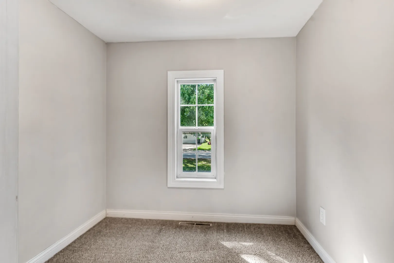 412 E Elm Street IL