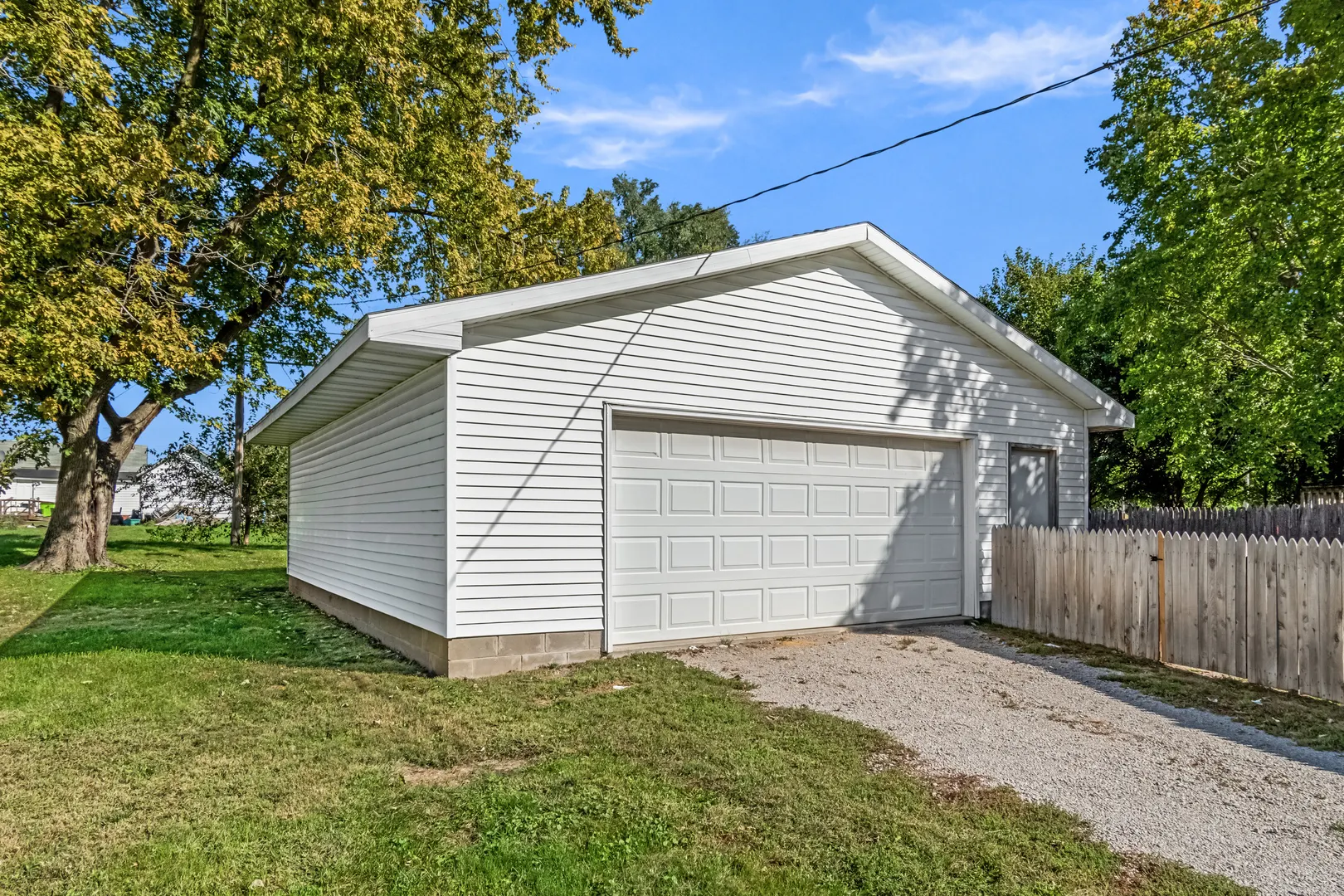412 E Elm Street IL