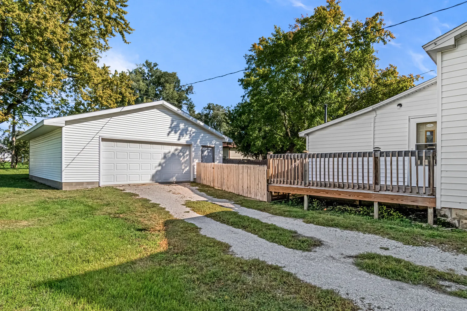412 E Elm Street IL