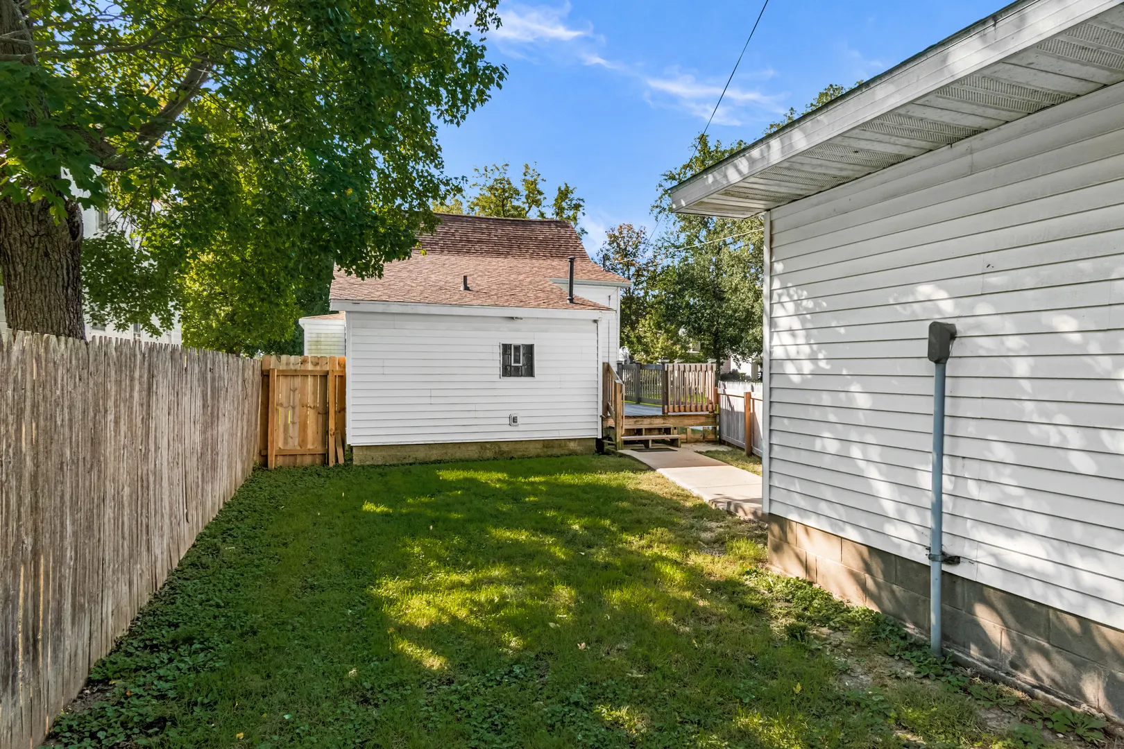 412 E Elm Street IL