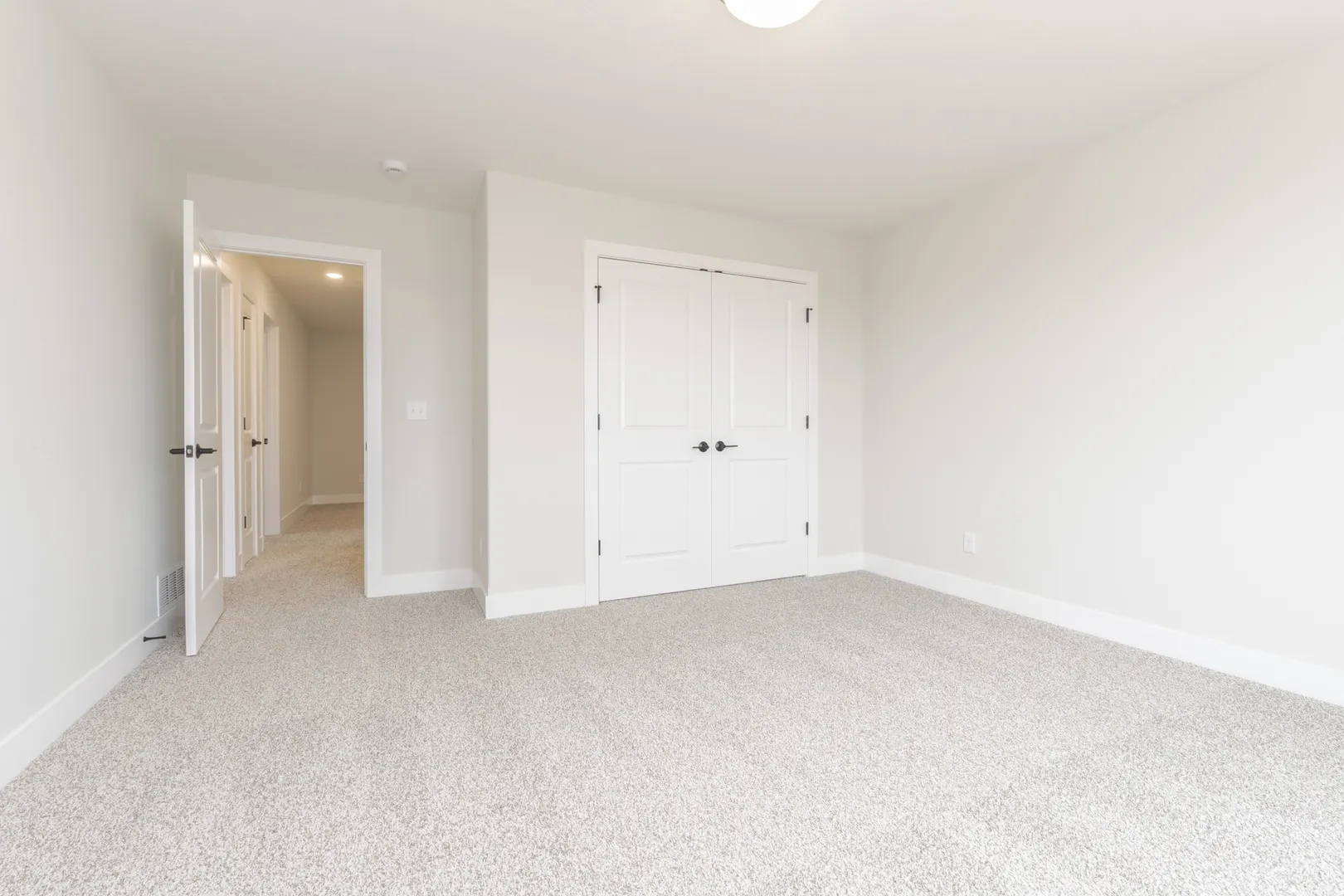 2190 Thatcher Drive IL