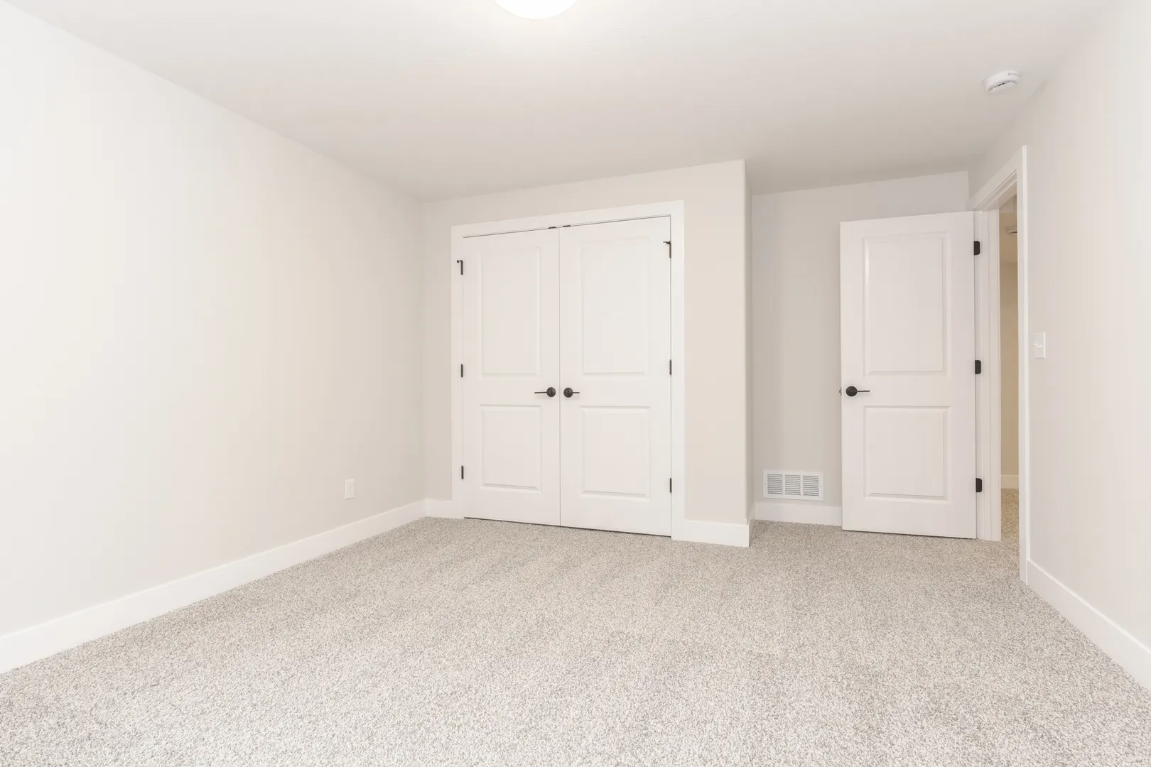2190 Thatcher Drive IL