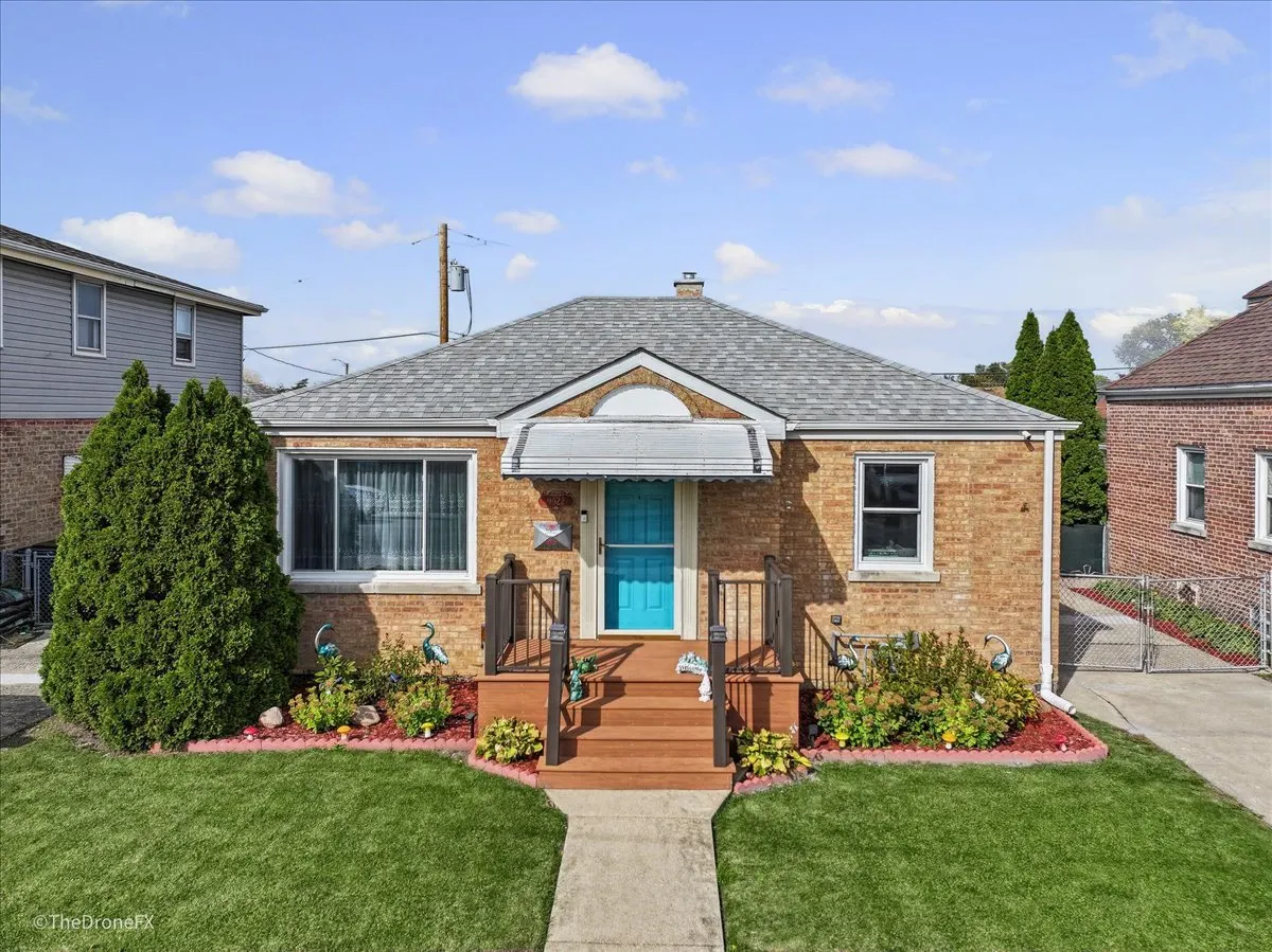 9522 Davis Street IL