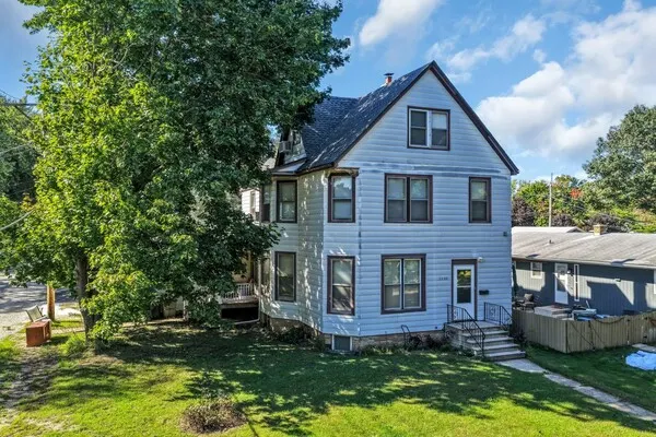 2208 Emmaus Avenue IL
