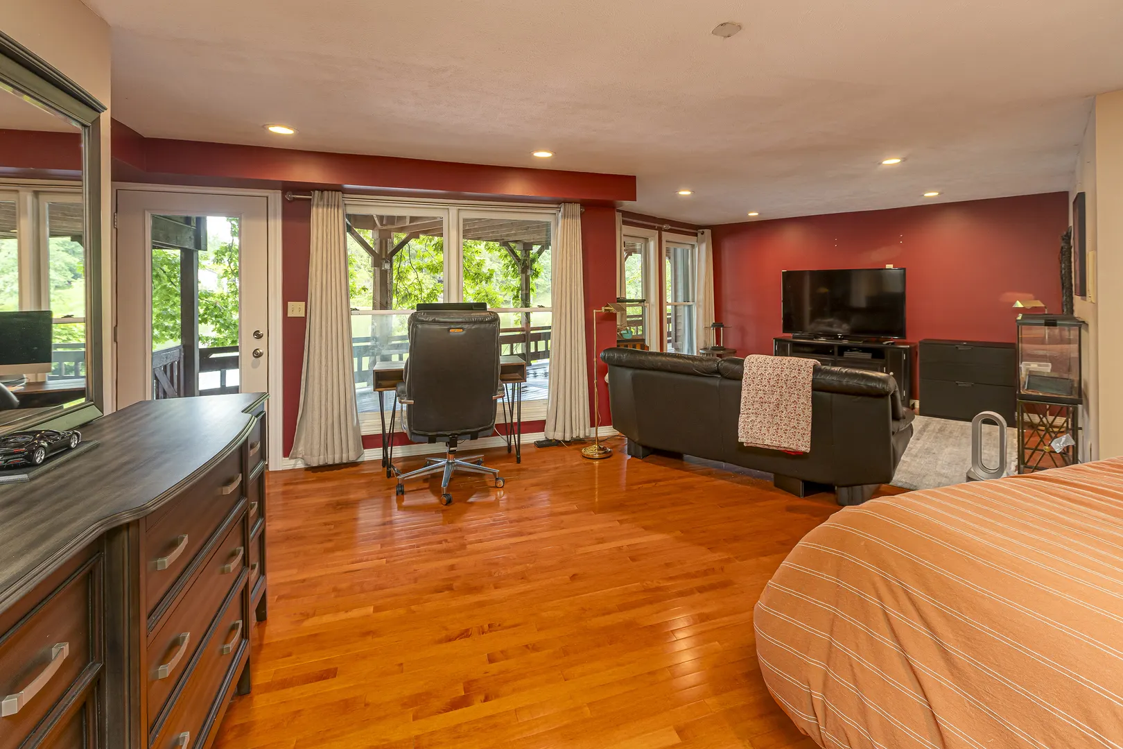 396 Lake Indian Hills Circle IL