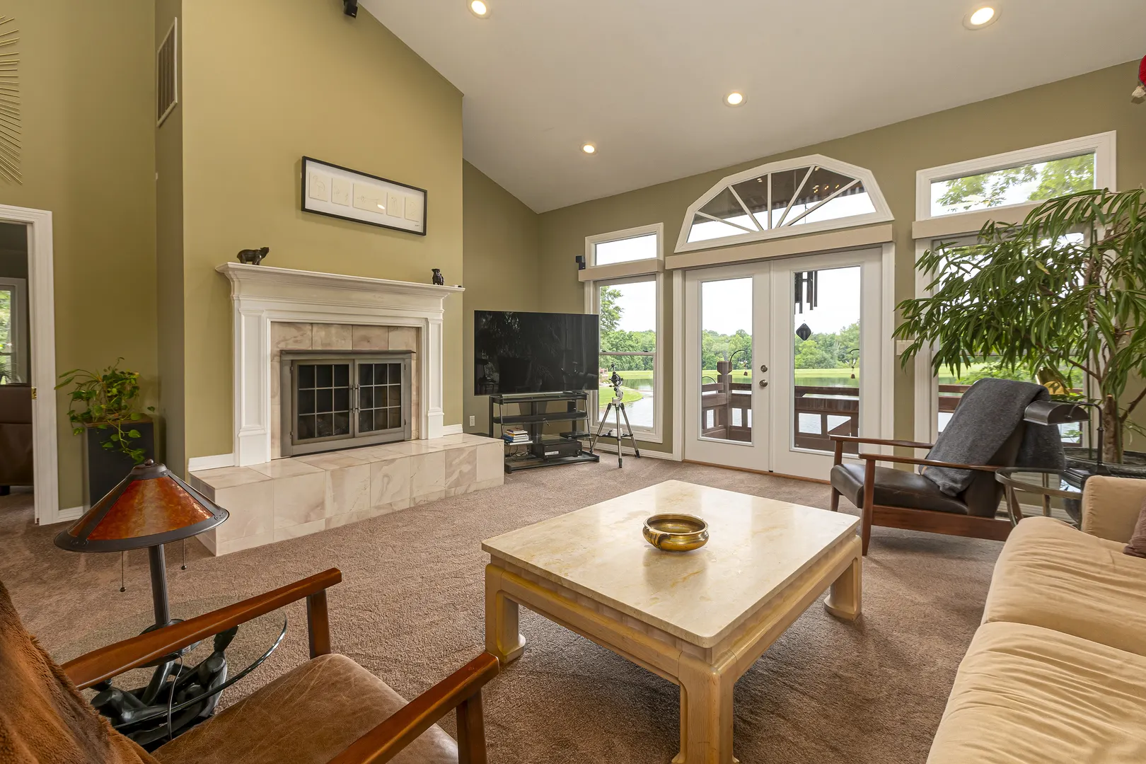 396 Lake Indian Hills Circle IL