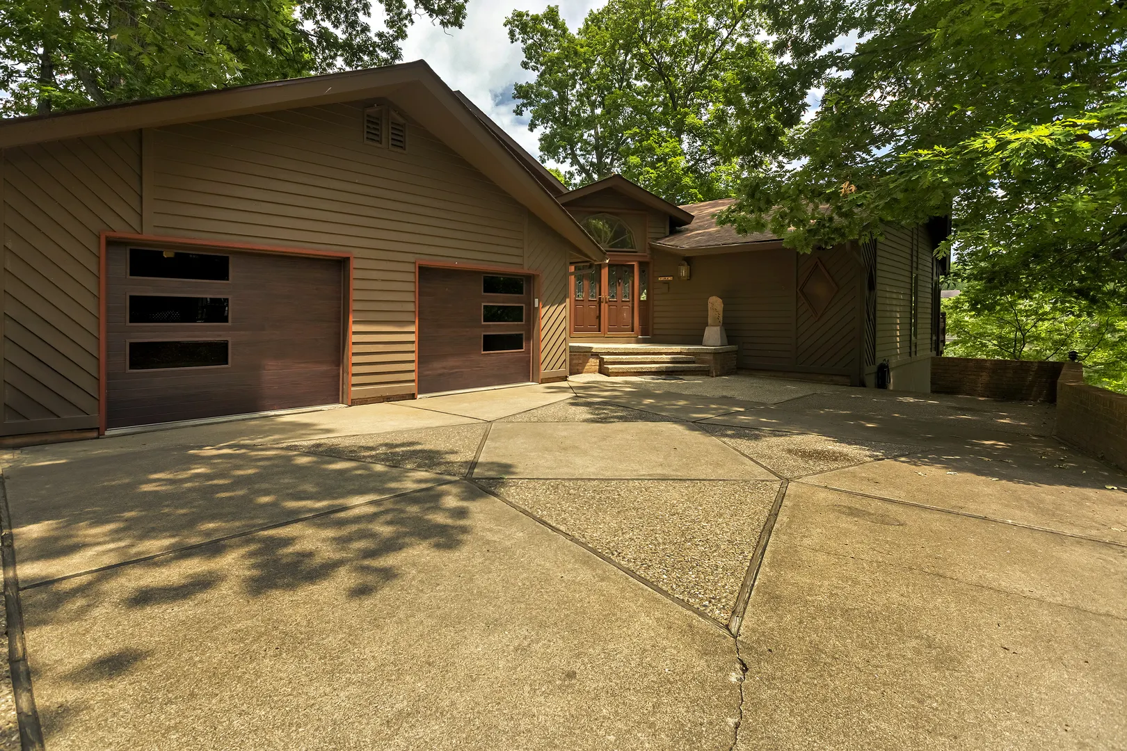 396 Lake Indian Hills Circle IL