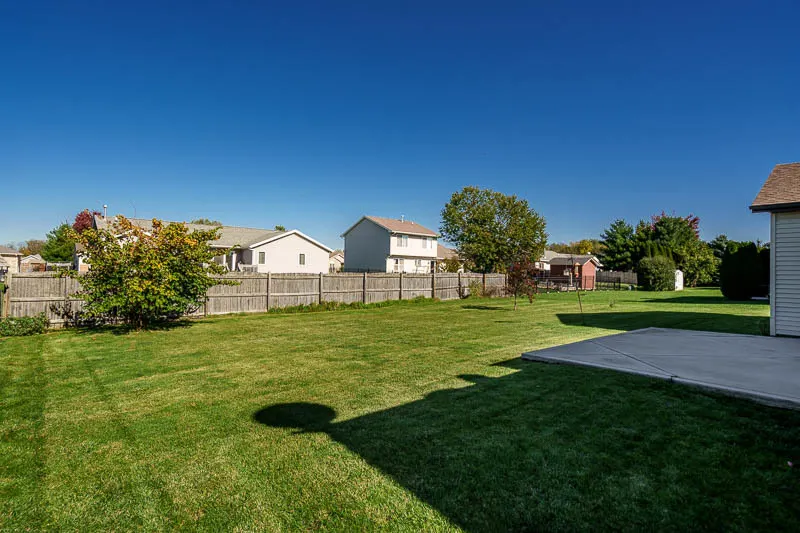 2617 MARY Street IL
