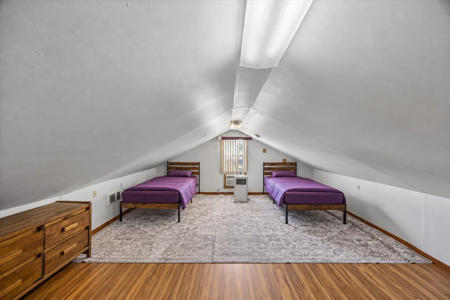 142 N Douglas Avenue IL