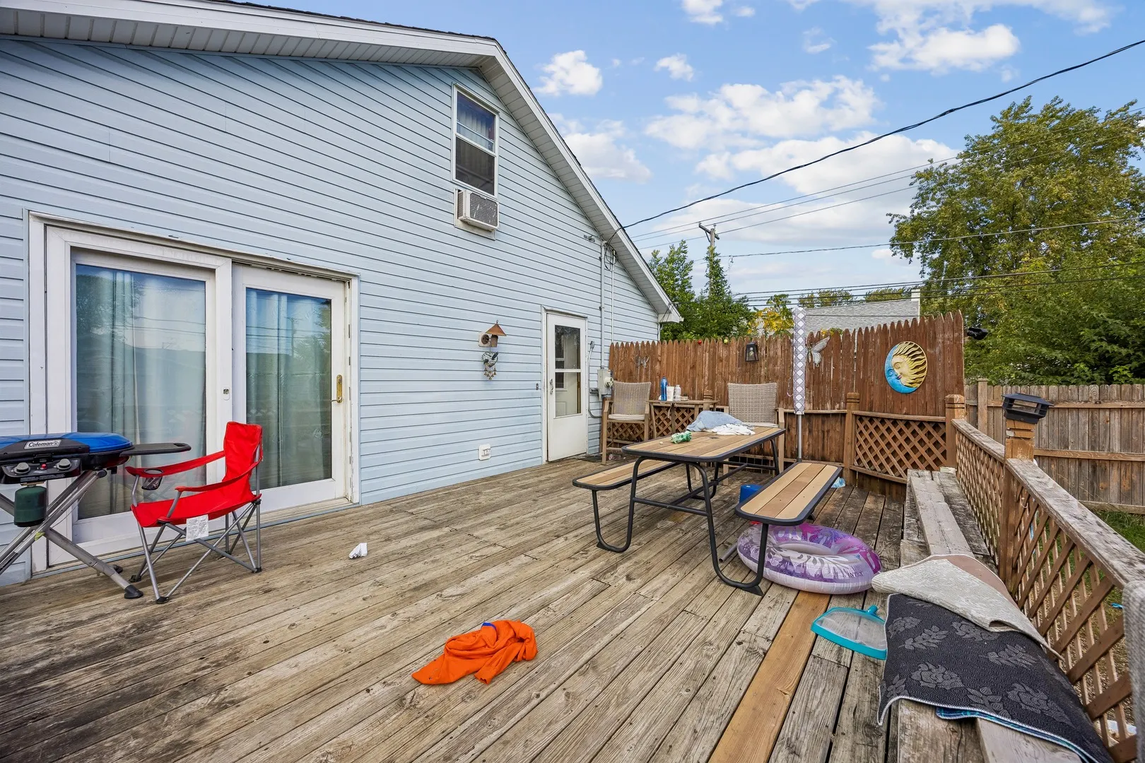 142 N Douglas Avenue IL
