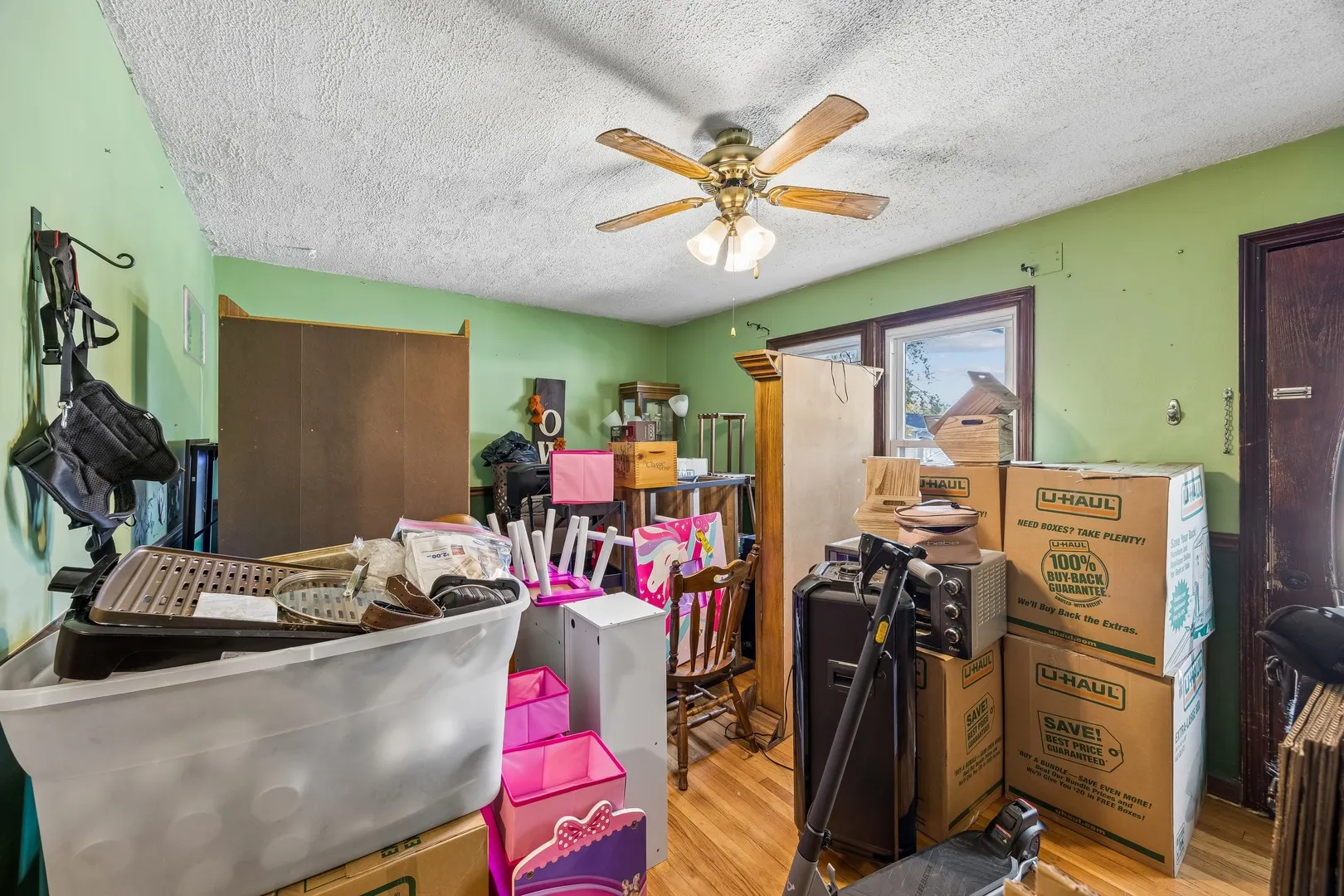 142 N Douglas Avenue IL