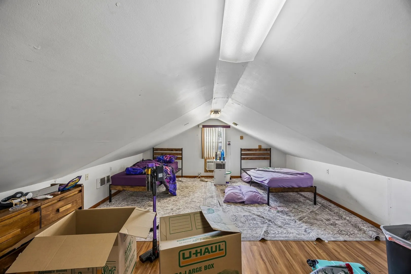 142 N Douglas Avenue IL