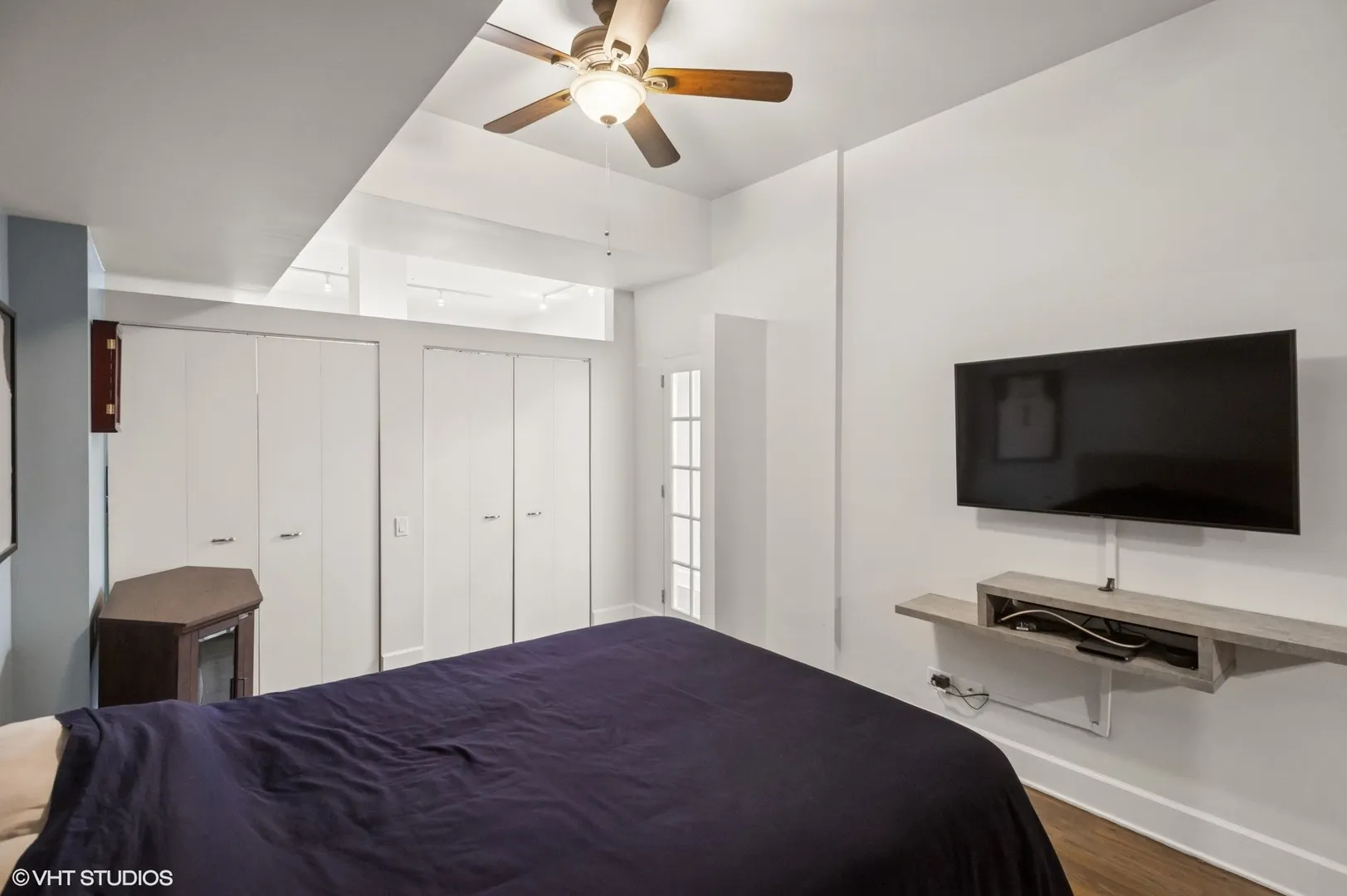 165 N Canal Street IL #1007