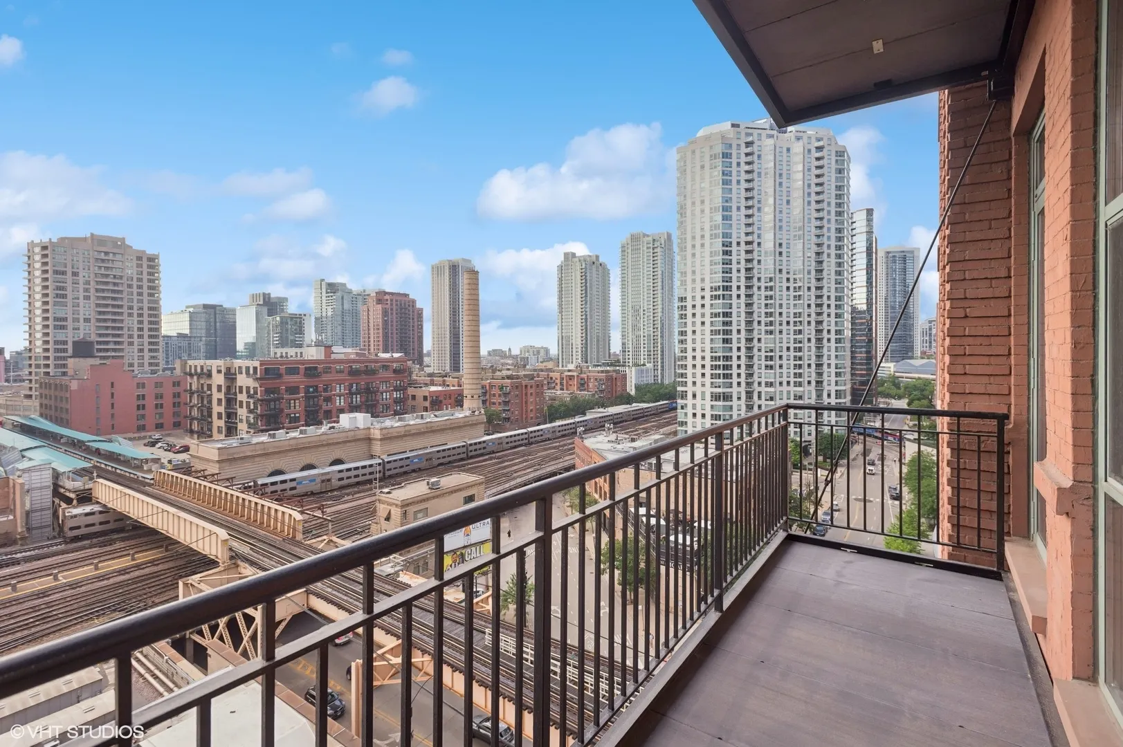 165 N Canal Street IL #1007