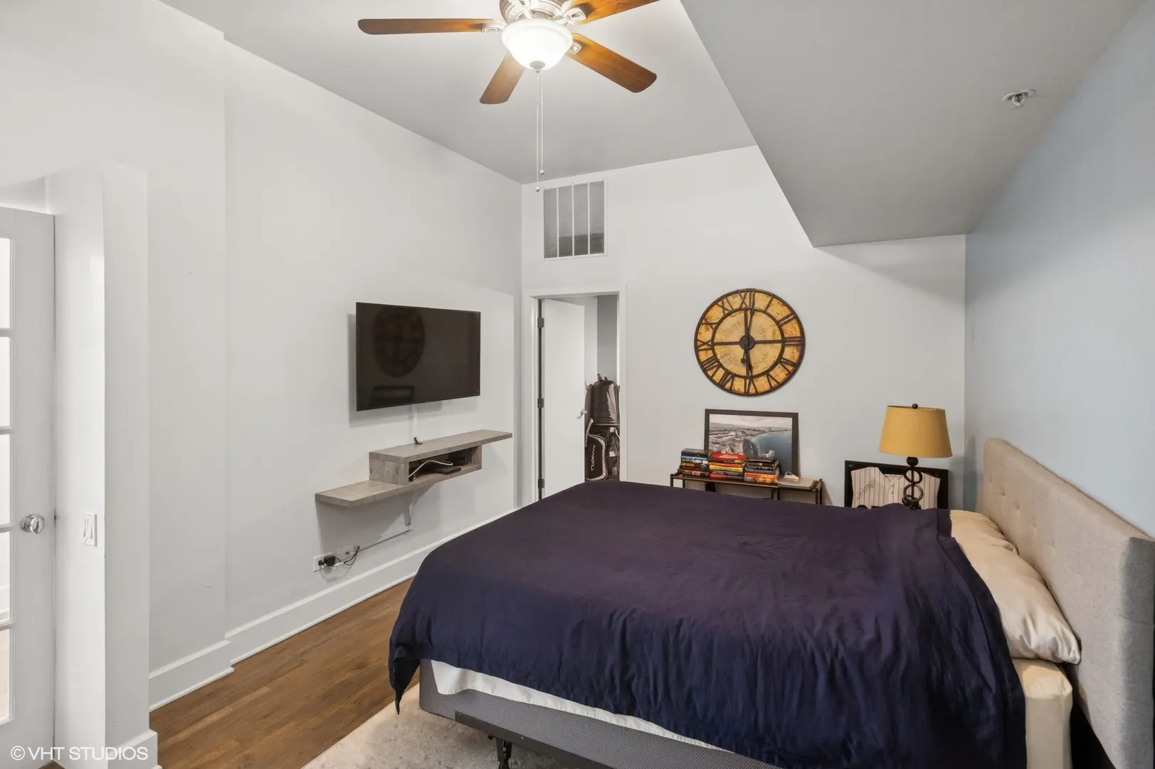 165 N Canal Street IL #1007