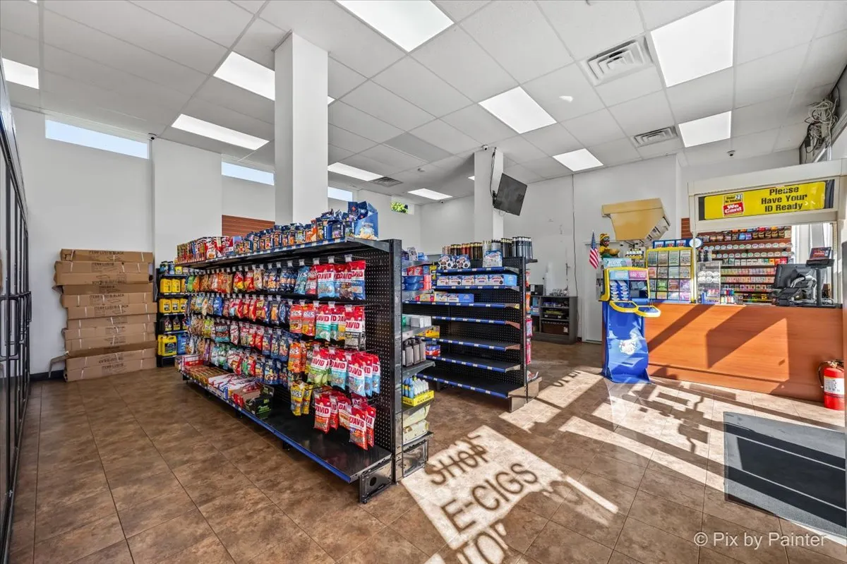 3702 W Elm Street IL