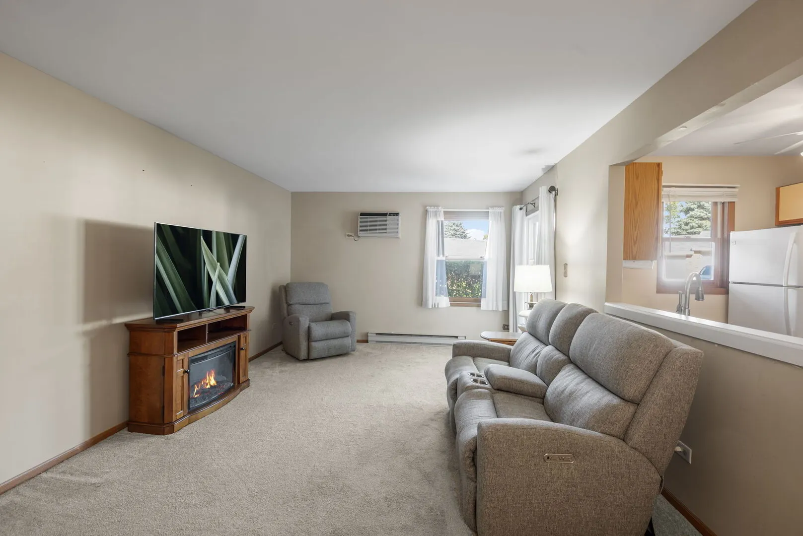 4316 W Shamrock Lane IL #1C