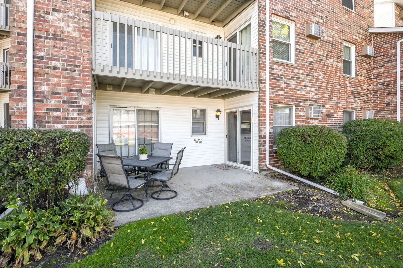 4316 W Shamrock Lane IL #1C