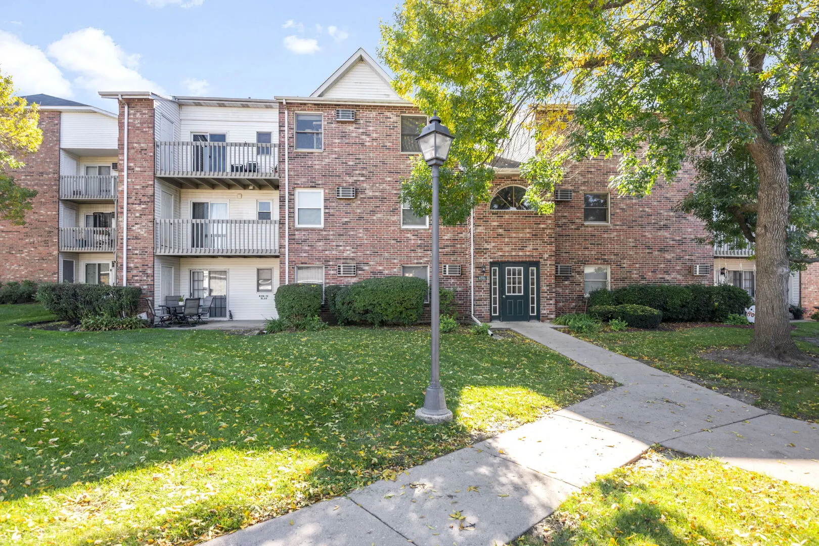 4316 W Shamrock Lane IL #1C