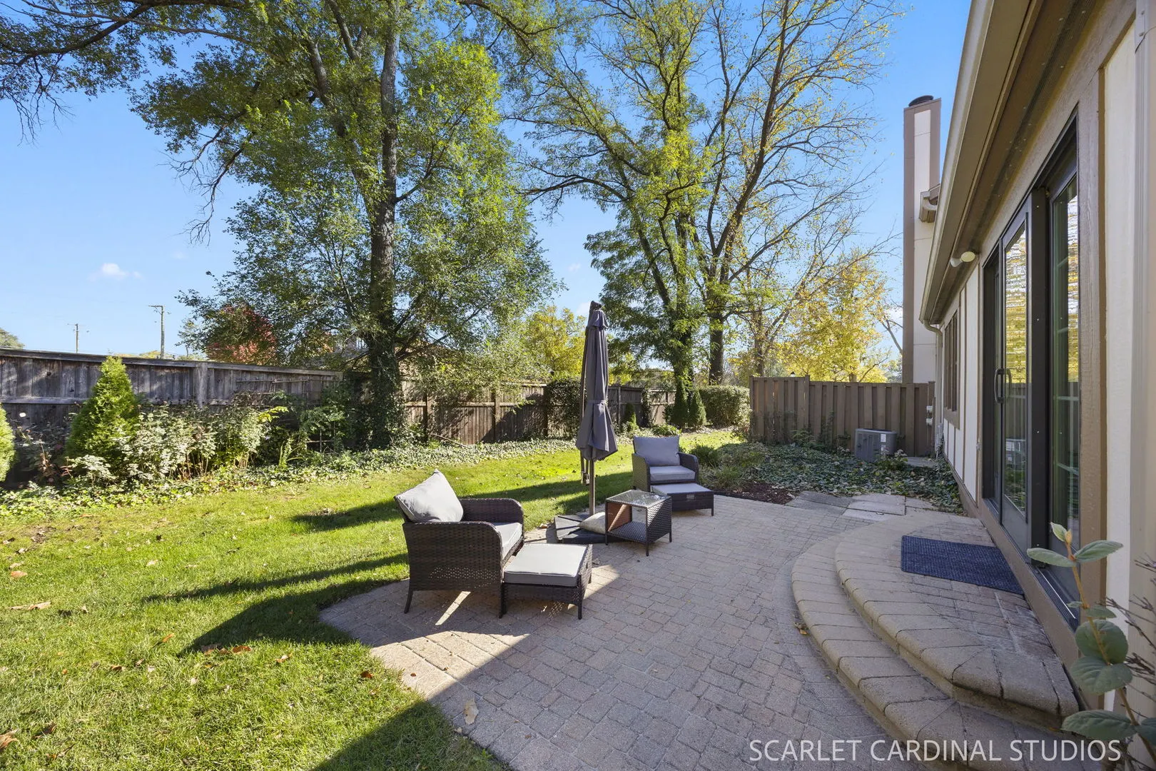 913 Wheaton Oaks Drive IL
